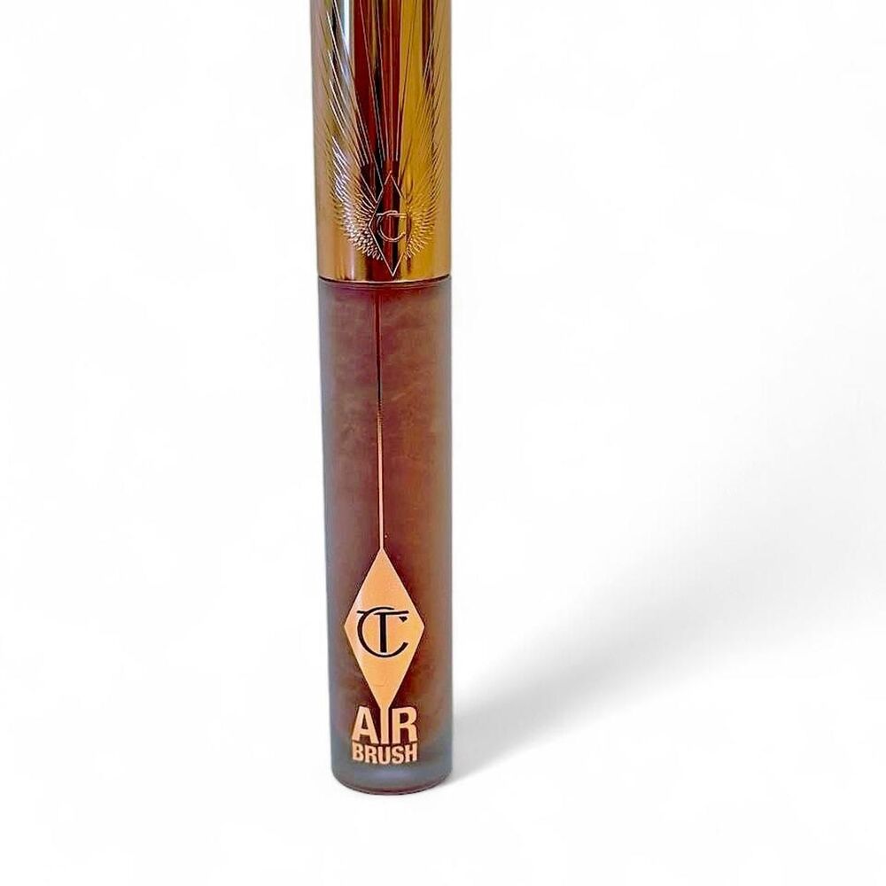 Charlotte Tilbury Pillow Talk Airbrush Liquid Lipstick in shade 01